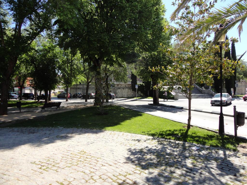 Hostal Gran Via Пінто Екстер'єр фото
