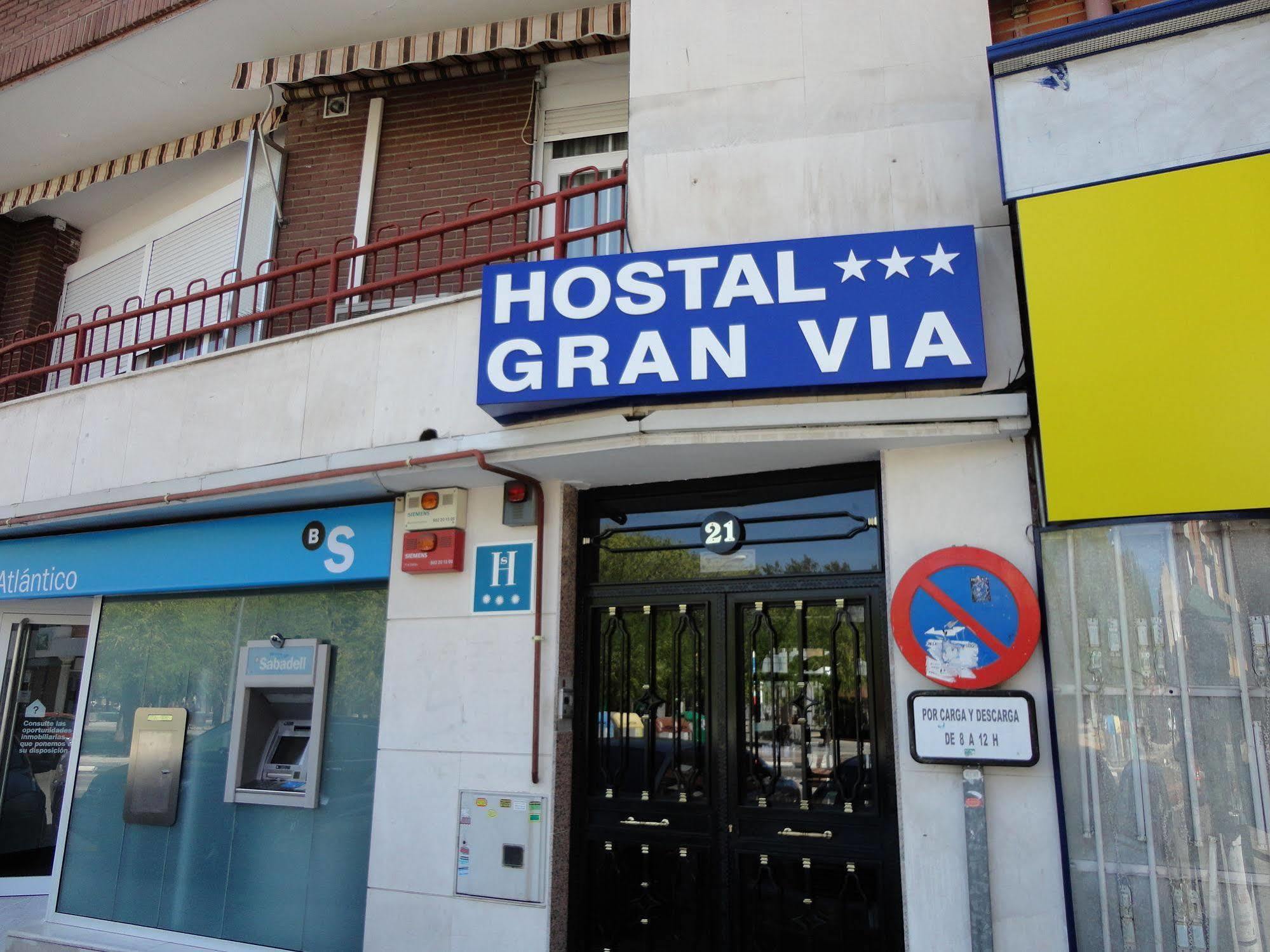 Hostal Gran Via Пінто Екстер'єр фото